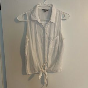 Sleeveless button up with front tie